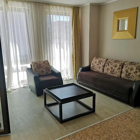 In Barcelo Royal Beach Apartment *